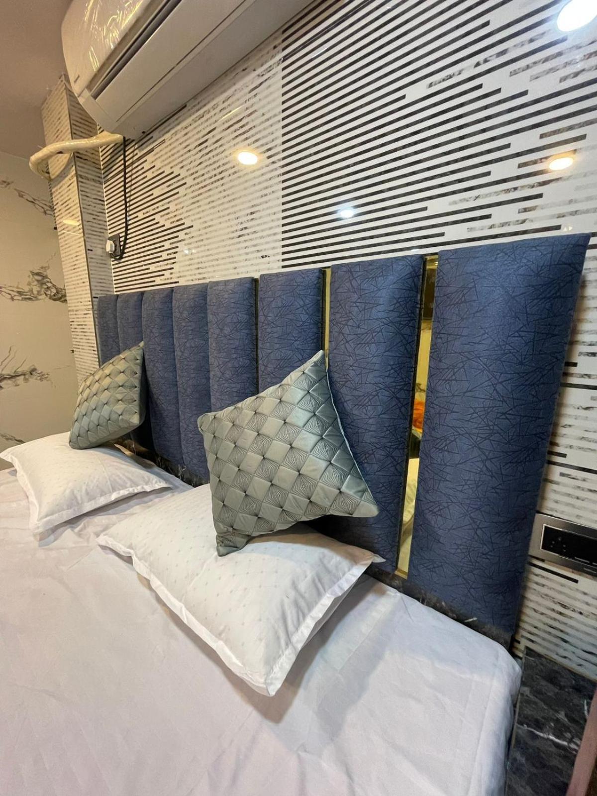 Kashi Dham Home Stay Varanasi Ngoại thất bức ảnh